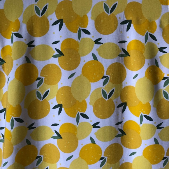 🍋 Lemon sleeveless top - Twik from Simons - size large 🍋 - Picture 5 of 16